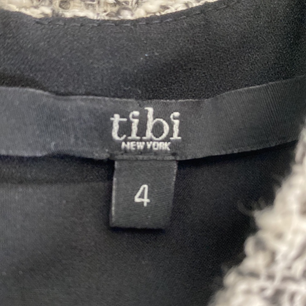 Tibi Tweed & Ponte Short Sleeve Paneled Dress Size 4 - Picture 7 of 9